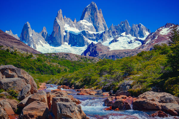 Vista do Monte Fitz Roy, que fica na região montanhosa da Patagônia, na fronteira entre a Argentina e o Chile.