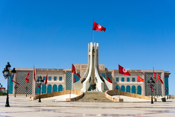  Praça Kabash na cidade de Túnis, capital da Tunísia.