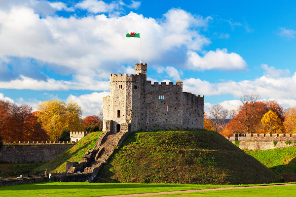Castelo de Cardiff, um dos principais pontos turísticos do País de Gales.