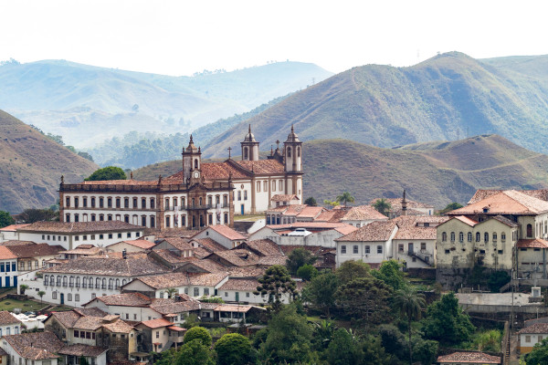 Vista da cidade de Ouro Preto, antiga Vila Rica, cidade construída na época do ciclo do ouro.