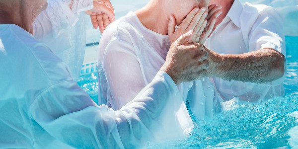 O batismo por imersão é uma das maiores expressões das igrejas protestantes batistas.