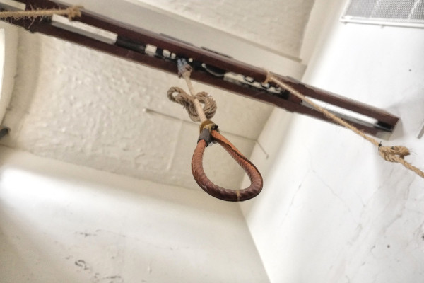 Forca, instrumento utilizado na execução de um condenado à pena de morte por meio de enforcamento