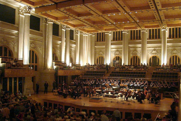 Sala São Paulo, a maior sala de concertos da América Latina e uma parte importante da história da música.