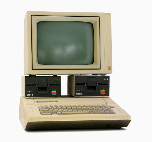 Apple II em texto sobre evolução do computador.