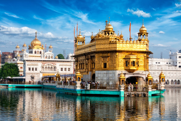 Templo Dourado, lugar religioso de grande importância para o sikhismo.