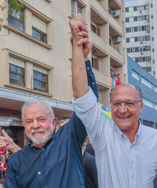 Geraldo Alckmin e Lula durante a campanha presidencial de 2022.