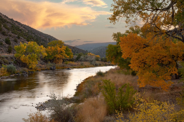 Vista do Rio Grande, um dos principais cursos d’água localizados na fronteira entre o México e os Estados Unidos.