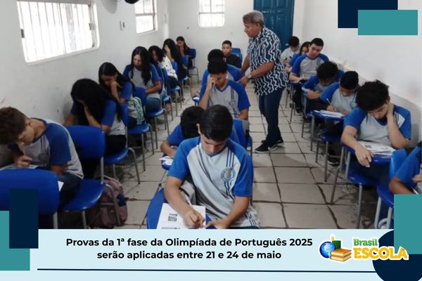 Estudantes em sala de aula