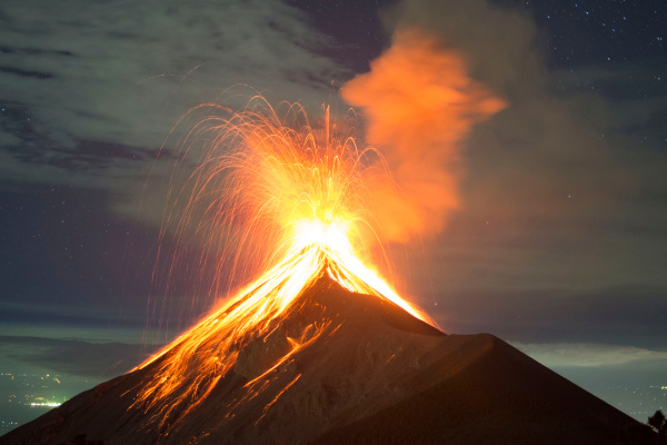 Erupção explosiva, um dos tipos de erupções vulcânicas.