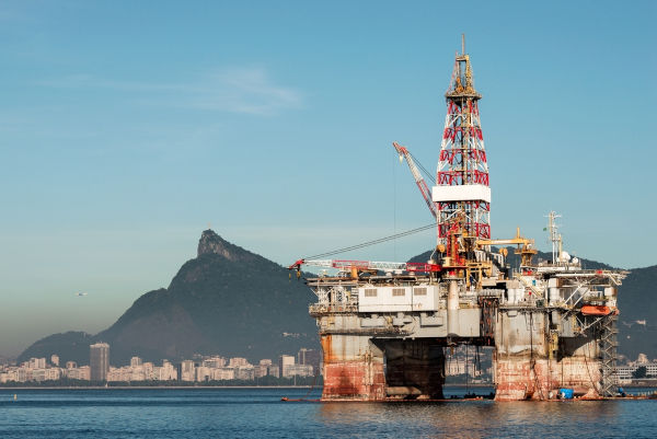 Região onde ocorre a exploração do pré-sal no Brasil.