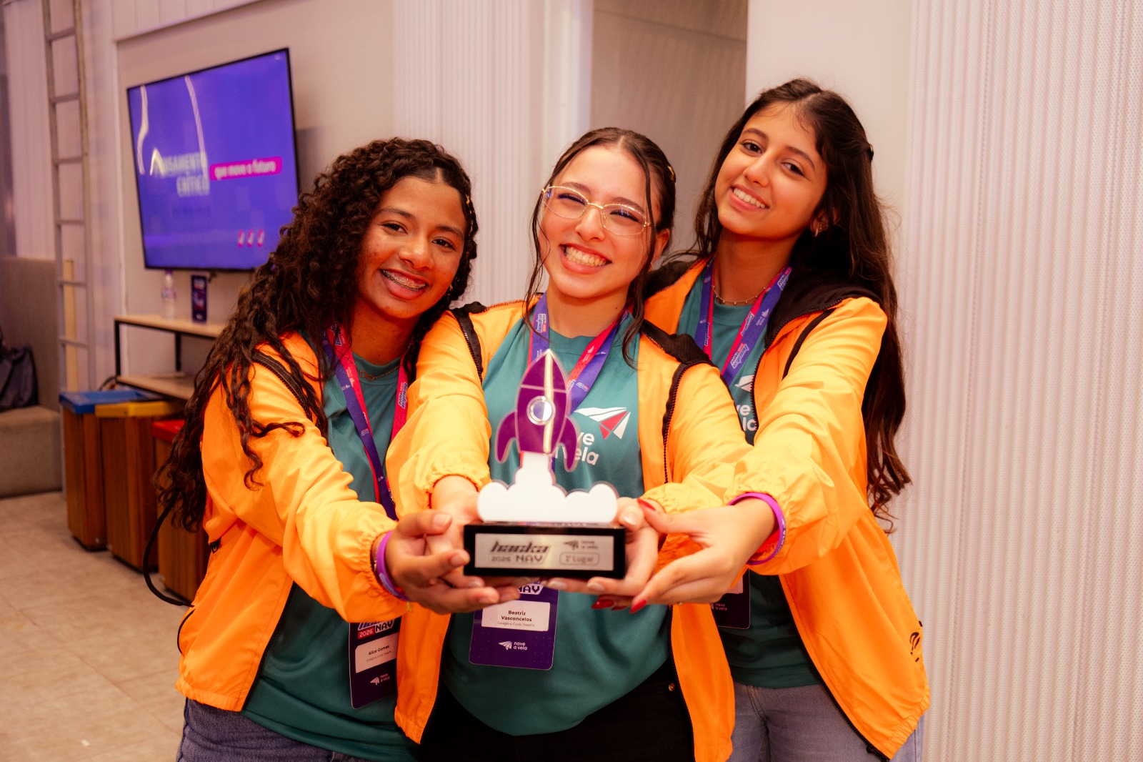 Estudantes vencedoras ganham viagem para NASA