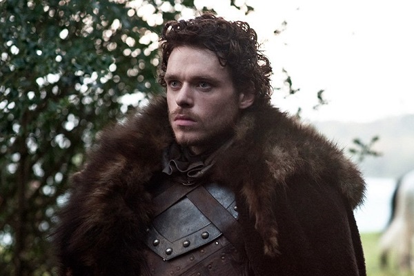 Robb Stark (Richard Madden) pode ser uma referência ao rei Eduardo IV, da Inglaterra. (Crédito: Reprodução HBO)