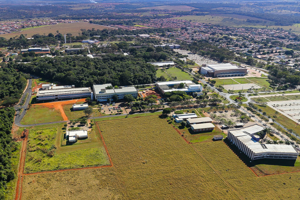 Imagem aérea do Campus Samambaia, em Goiânia