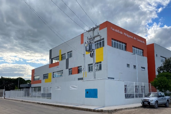 Faculdade Pitágoras de Eunápolis, na Bahia
